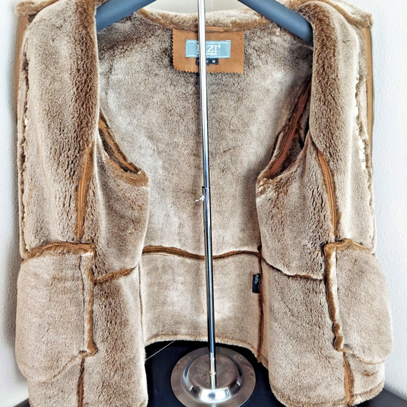 IZZI Women Coat Faux Fur Brown M Full Zip Hip Length Embroidered Boho 90s VTG - Picture 14 of 16